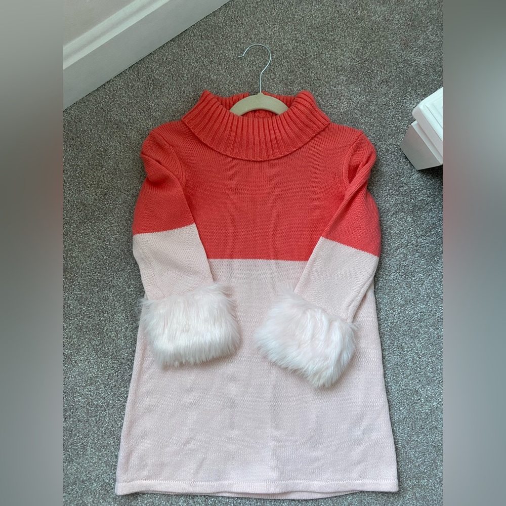 COPY - Adorable dress , used once for pictures.